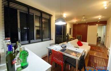 Imagem: O apartamento possui 2 Dormitórios, 2 Banheiros, 2 Vagas na