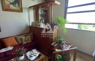 Imagem 4: Excelente apartamento no Flamengo com três quartos sendo uma suíte