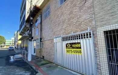 Imagem: A casa possui 3 Dormitórios, 4 Banheiros, 320m² de Área e