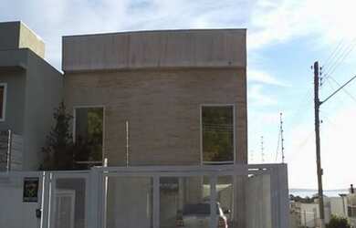 Imagem: O studio possui 1 Dormitório, 2 Banheiros, 4 Vagas na garagem