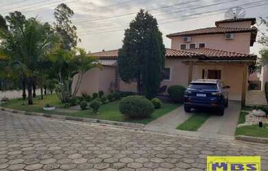 Imagem: A casa em condomínio possui 3 Dormitórios, 4 Banheiros, 4