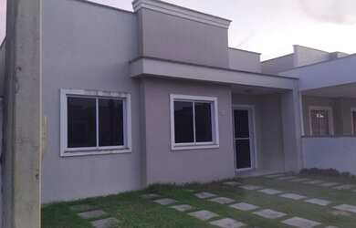 Imagem: A casa em condomínio possui 3 Dormitórios, 1 Banheiro, 3 Vagas