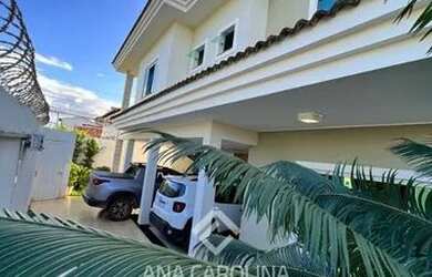 Imagem: A casa possui 4 Dormitórios, 4 Banheiros, 3 Vagas na garagem