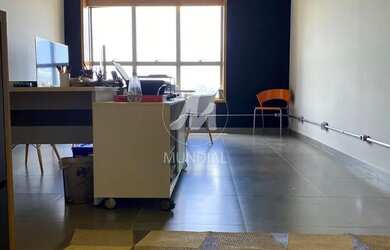 Imagem: O depósito possui 1 Vaga na garagem, 34m² de Área e está