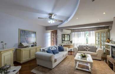 Imagem: A casa em condomínio possui 3 Dormitórios, 4 Banheiros, 4