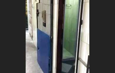 Imagem: A casa possui 1 Dormitório, 1 Banheiro e está localizado