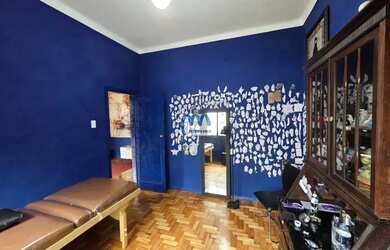 Imagem 7: Casa linear, junto rua da caminhada, próxima ao College