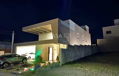 Imagem 2: Sobrado de Alto Padrão à Venda no Jardins Barcelona - 4 Quartos, Piscina