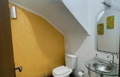 Imagem 4: Casa em Porto Alegre, no bairro Hípica, com 3 dormitório s , e 3 banheiros,...