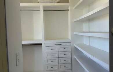 Imagem 16: Apto luxuoso Mobiliado com closet e Hidro à um quart. da Av. Washington...