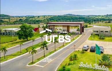 Imagem: O terreno possui 300m² de Área e está localizado em Área