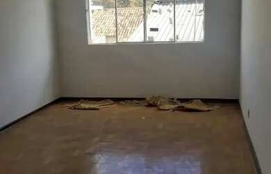 Imagem: O apartamento possui 3 Dormitórios, 2 Banheiros, 100m² de