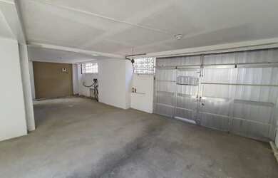 Imagem 3: Ótima Casa Frente de Rua e Independente 2 Qts e 2 Vagas Casa 2 Suítes...