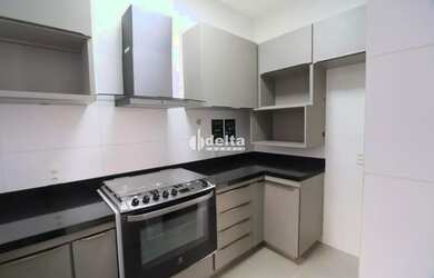 Imagem 5: Casa em condomínio com 3 quartos sendo 1 suíte disponível para locação...