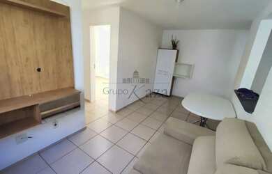 Imagem: O apartamento possui 3 Dormitórios, 1 Banheiro, 1 Vaga na garagem