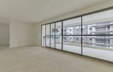 Imagem: O apartamento à venda possui 3 Dormitórios, 4 Banheiros, 2