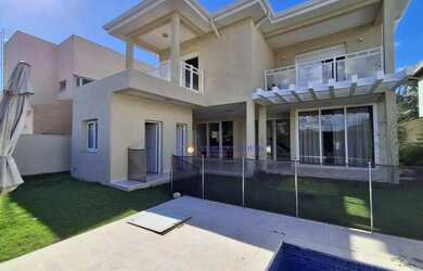 Imagem: A casa em condomínio possui 3 Dormitórios, 5 Banheiros, 4