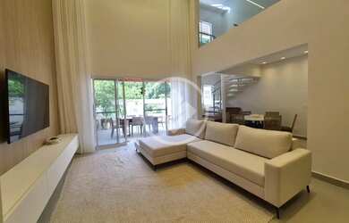 Imagem: O apartamento possui 4 Dormitórios, 4 Banheiros, 2 Vagas na