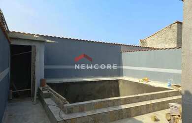 Imagem: A casa possui 3 Dormitórios, 3 Banheiros, 2 Vagas na garagem