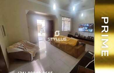 Imagem: A casa possui 3 Dormitórios, 4 Banheiros, 2 Vagas na garagem