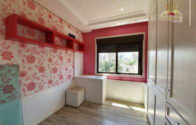 Imagem 13: No Higienópolis, um apartamento alto padrão por andar