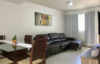 Imagem: A casa em condomínio e possui 3 Dormitórios, Suítes, 5 Banheiros