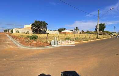 Imagem 1: Terreno à venda, 300 m² por R$ 145.000,00 - Jardim Ipanema - Uberlândia/MG