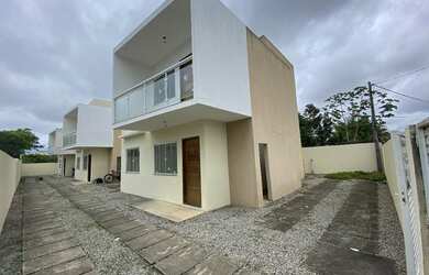 Imagem: A casa possui 2 Dormitórios, 2 Banheiros, 1 Vaga na garagem