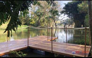 Imagem: O terreno possui 640m² de Área e está localizado em Loteamento