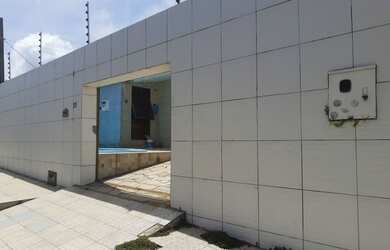 Imagem: A casa possui 3 Dormitórios, 3 Banheiros, 2 Vagas na garagem