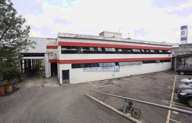 Imagem: O depósito possui 5 Vagas na garagem, 3.430m² de Área e