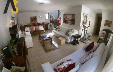 Imagem: A casa em condomínio possui 4 Dormitórios, 5 Banheiros, 1