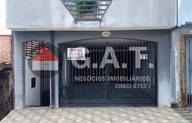 Imagem: A casa possui 4 Dormitórios, 4 Banheiros, 2 Vagas na garagem