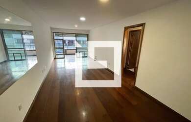 Imagem: O apartamento possui 3 Dormitórios, 3 Banheiros, 2 Vagas na