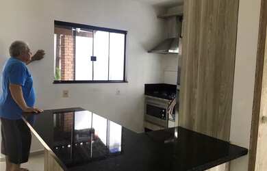 Imagem 10: Aluguel anual. Churrasqueira, Área de serviço, 100m² de Áreae2 Vagas...