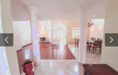 Imagem: A casa em condomínio possui 4 Dormitórios, 3 Banheiros, 4