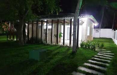 Imagem: A casa em condomínio possui 3 Dormitórios, 2 Banheiros, 3