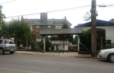 Imagem: A casa possui 3 Dormitórios, 1 Banheiro e 280m² de Área e