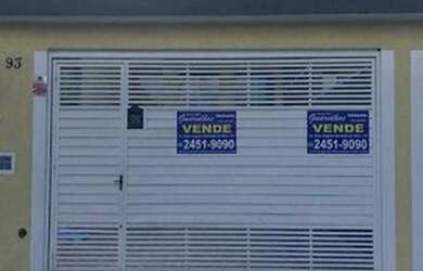 Imagem: A casa possui 3 Dormitórios, 4 Banheiros, 4 Vagas na garagem