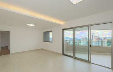 Imagem: O apartamento possui 3 Dormitórios, 3 Banheiros, 3 Vagas na