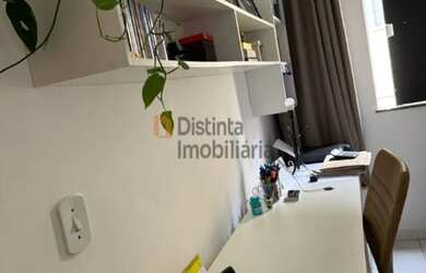 Imagem: O apartamento possui 2 Dormitórios e 2 Banheiros e está localizado