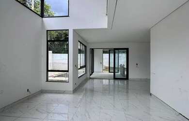 Imagem 14: Duplex no Alphaville 4 Com 4 suítes sendo 1 master com banheira Área...