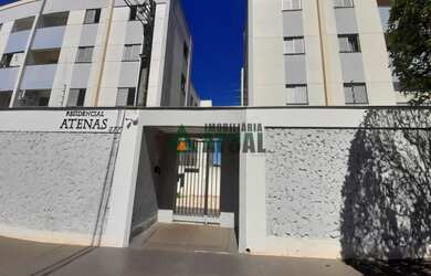 Imagem: O apartamento possui 3 Dormitórios, 1 Banheiro, 1 Vaga na garagem