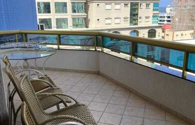 Imagem: O apartamento possui 3 Dormitórios, Acomodam 7 pessoas, 1 Vaga