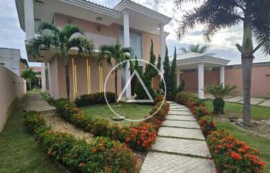 Imagem: A casa possui 3 Dormitórios, 5 Banheiros, 2 Vagas na garagem