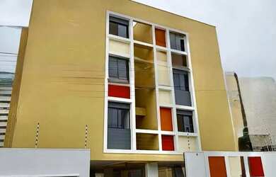 Imagem: O apartamento possui 1 Dormitório, 1 Banheiro, 1 Vaga na garagem