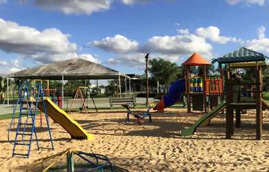 Imagem 9: Lote/Terreno para venda com 1210 metros quadrados em Condomínio Villágio...