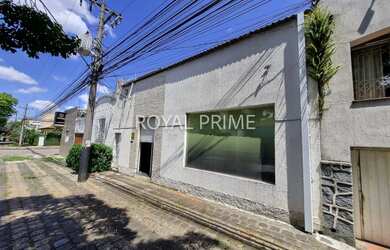 Imagem: A casa possui 1 Dormitório, 4 Banheiros, 250m² de Área e