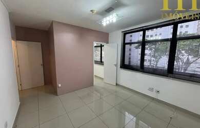 Imagem: O depósito possui 1 Vaga na garagem, 50m² de Área e está