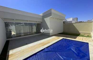 Imagem: A casa em condomínio possui 3 Dormitórios, 5 Banheiros, 2